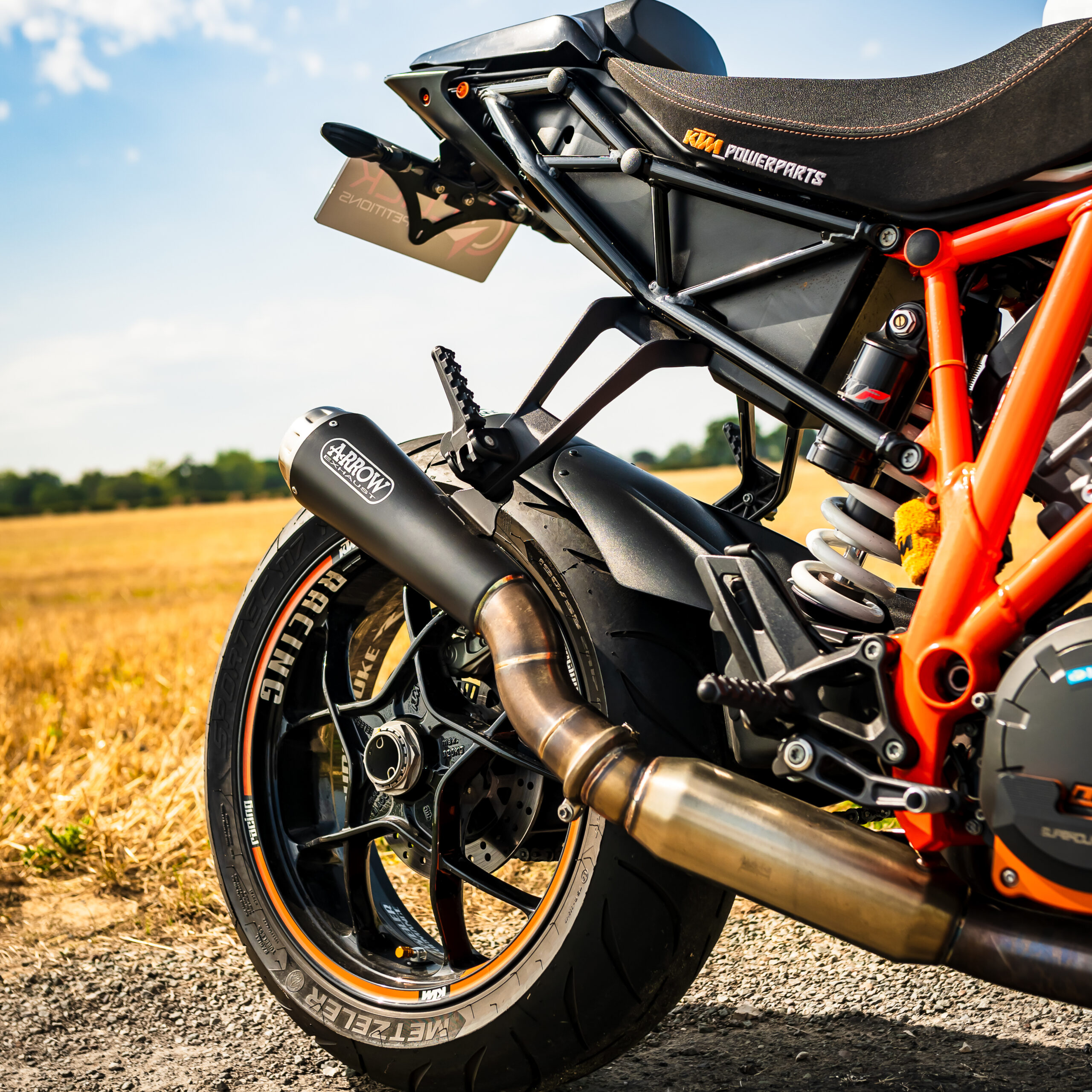 Win This 2020 KTM Superduke 1290R & £500 Cash *FREE UK WIDE DELIVERY* - Image 6