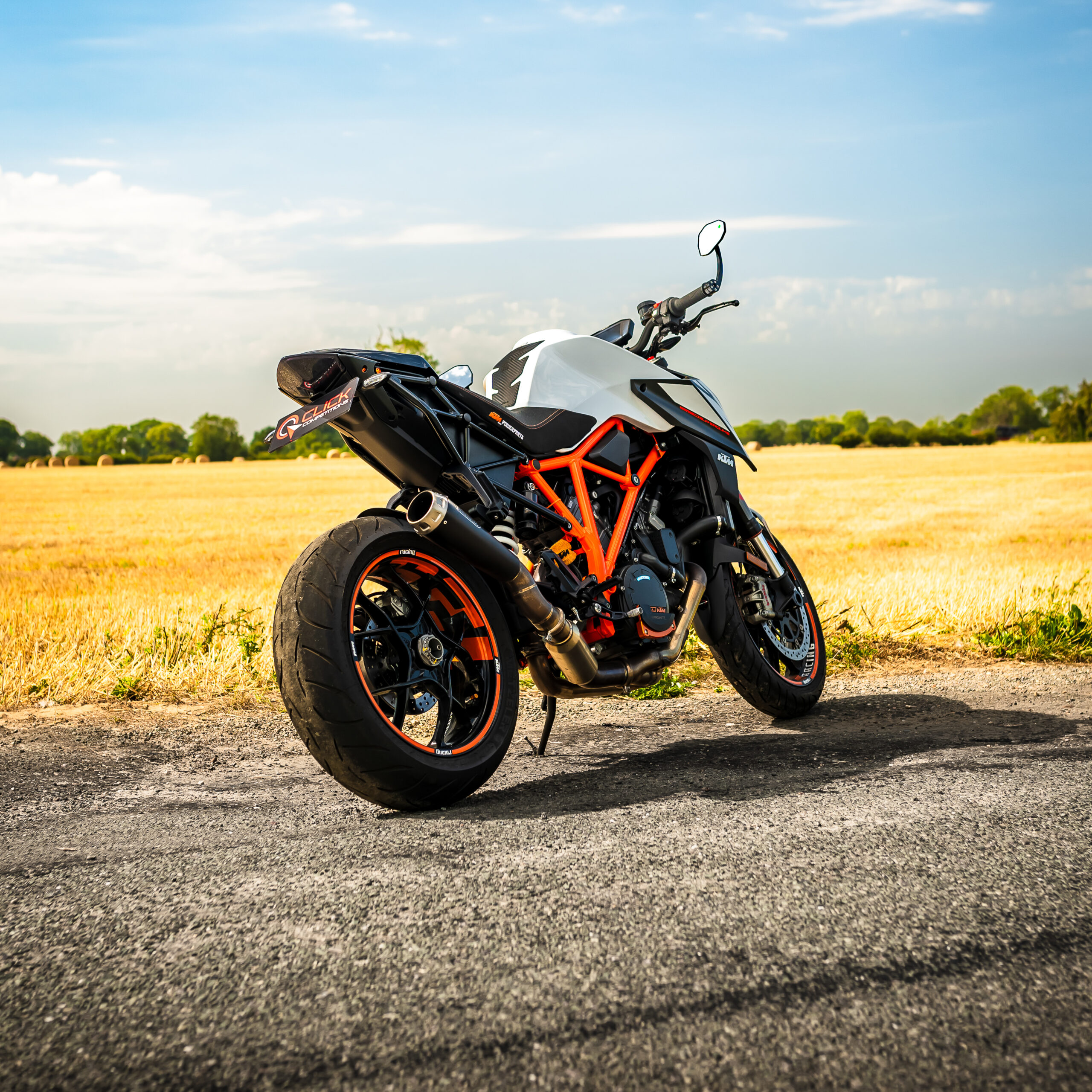 Win This 2020 KTM Superduke 1290R & £500 Cash *FREE UK WIDE DELIVERY* - Image 3